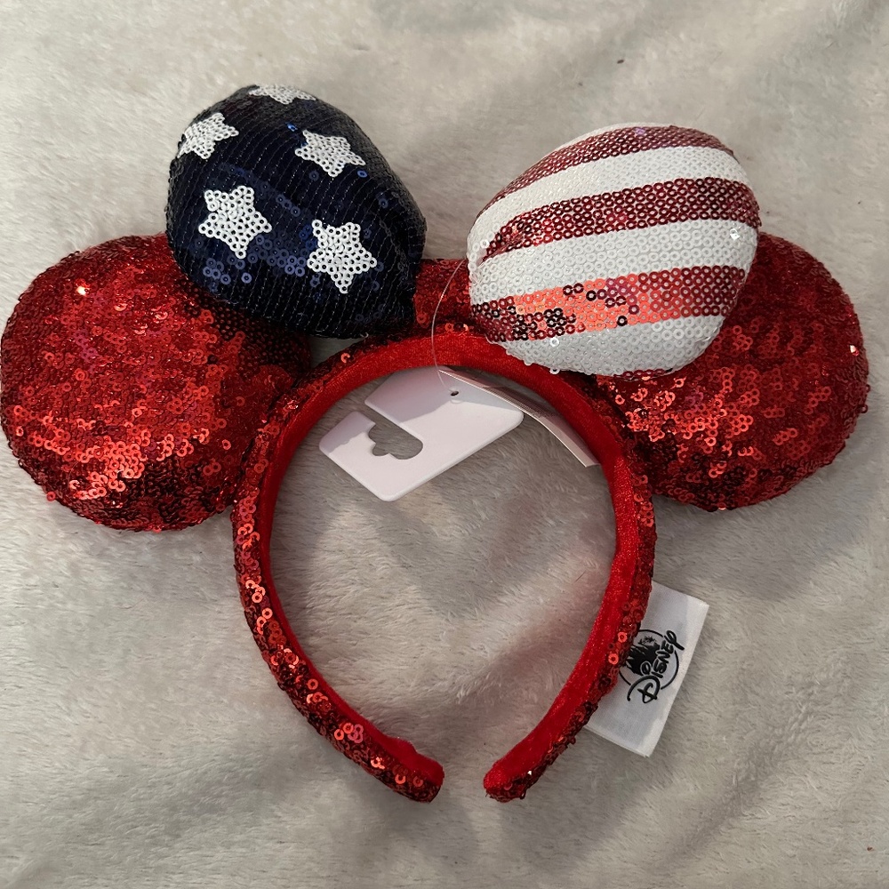 NWT MINNIE RED WHIT BLUE SEQUIN EARS